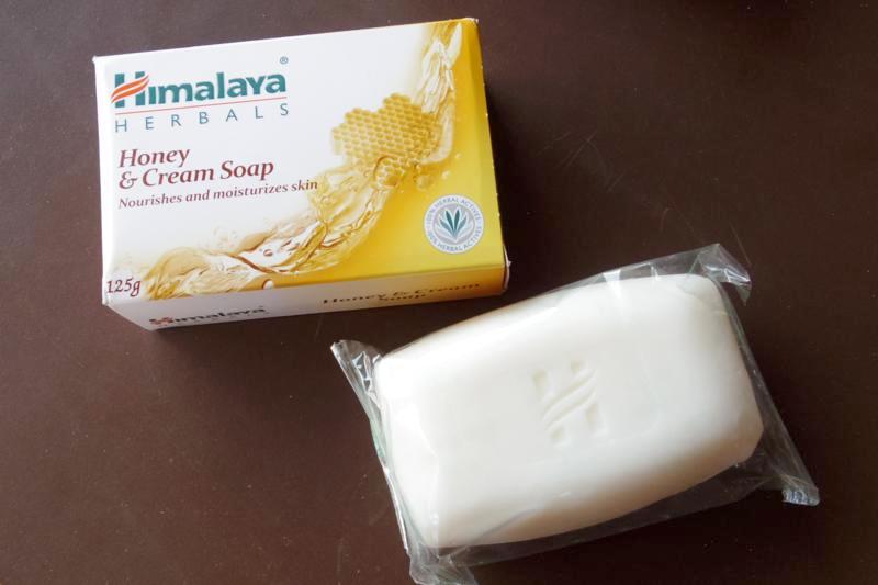 インドコスメ ヒマラヤ石鹸 Himalaya ハニー＆クリームソープ Honey & Cream Soap
