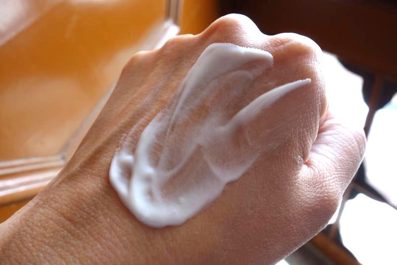 インド ヒマラヤ himalaya ハンドクリーム Age Defying Hand Cream